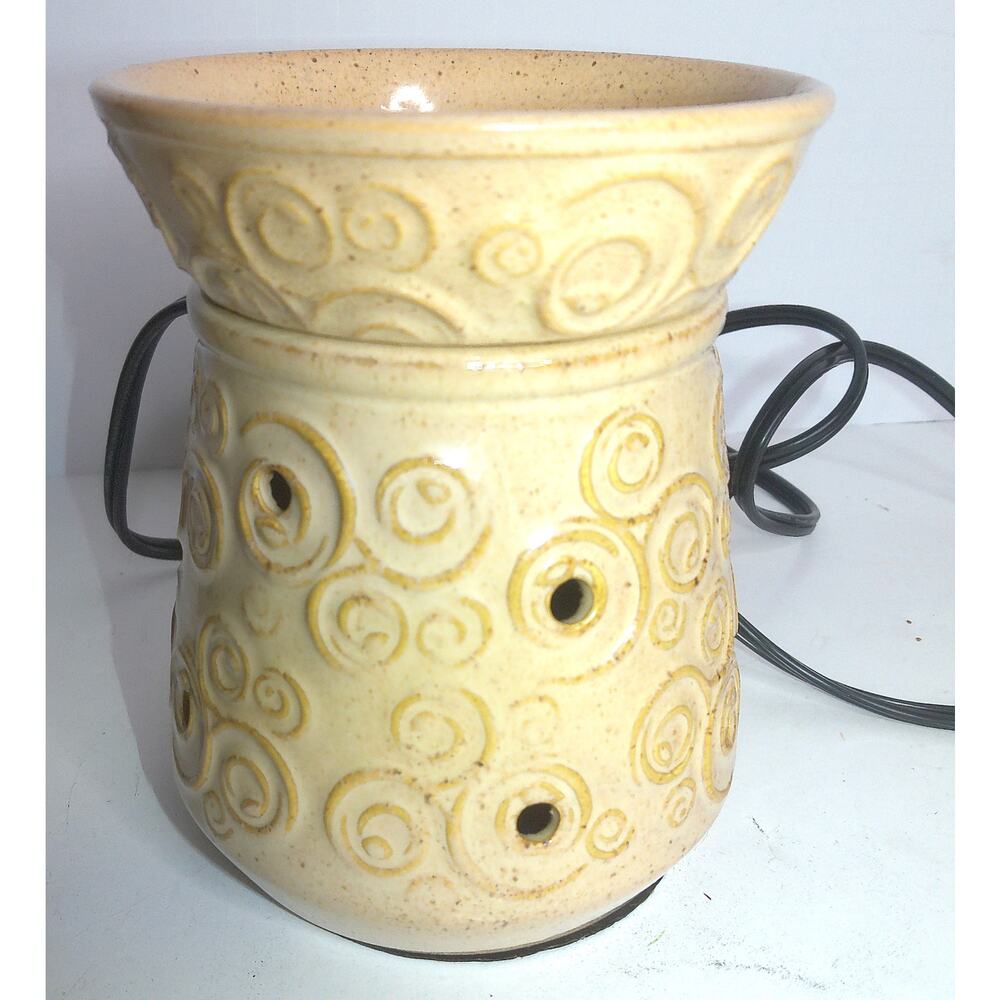 Scentsy Wax Electric Candle Warmer Angora Tan Swirls-Scrolls Pattern Ceramic